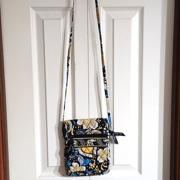 Vera bradley Cross body Elephant Bag Ellie Blue New without Tags  PRICE DROP - Picture 1 of 5
